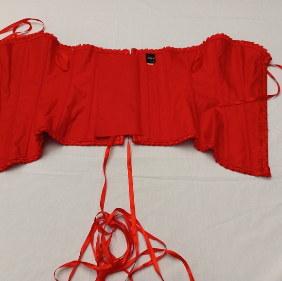 Corset with drawstrings - Picture 2 of 6